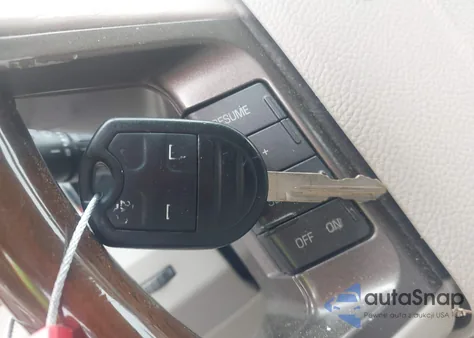 2014 Lincoln Navigator z USA, uszkodzony, nr VIN 5LMJJ2H50EEL06499